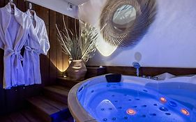 Bali Room